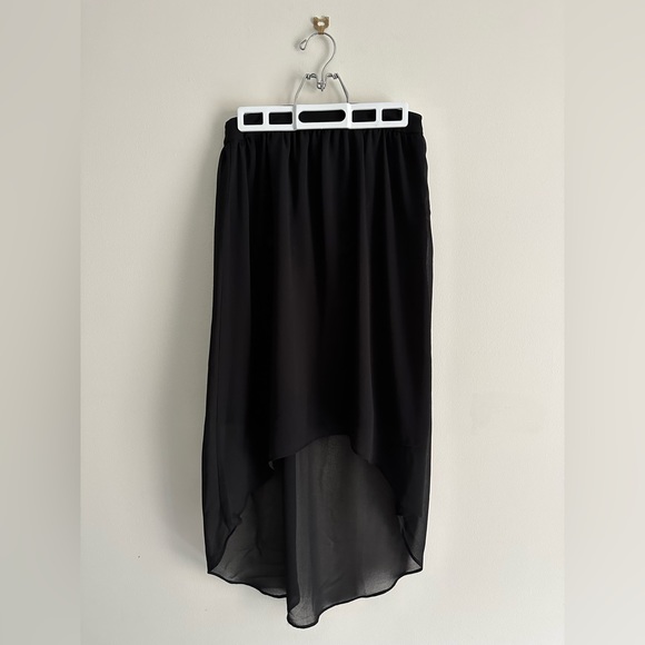 Forever 21 high low (chiffon-like) skirt - Picture 1 of 3